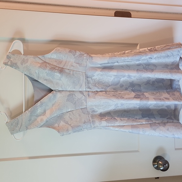 Forever 21 Silver Brocade Fit & Flare Dress - Picture 5 of 6